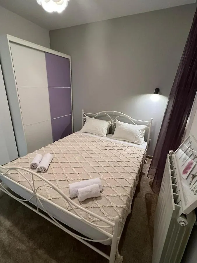 To&Ma Apartment Split