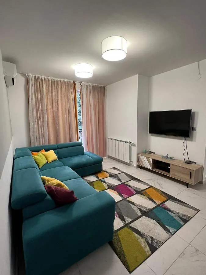 To&Ma Apartment Split